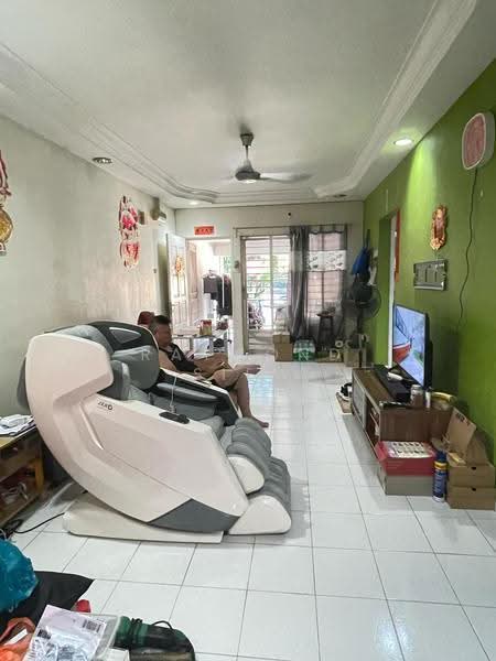 Townhouse for Sale in Batu Caves (Selangor) - Raymond Siew - Living Room - PropertyGuru.com.my