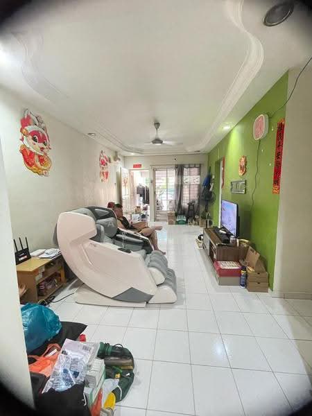 Townhouse for Sale in Batu Caves (Selangor) - Raymond Siew - Living Room - PropertyGuru.com.my