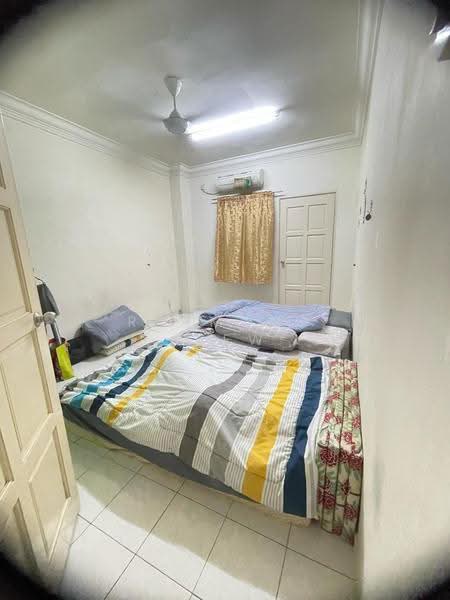 Townhouse for Sale in Batu Caves (Selangor) - Raymond Siew - Bedroom - PropertyGuru.com.my