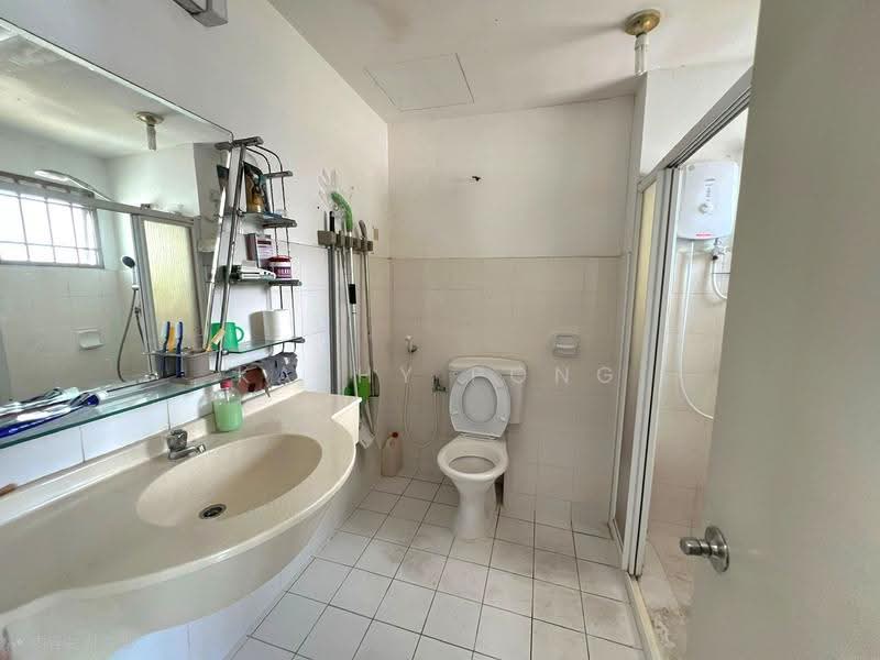 Terraced House for Sale in Taman Bukit Permata (Selayang) - Kathy Pong - Bathroom - PropertyGuru.com.my