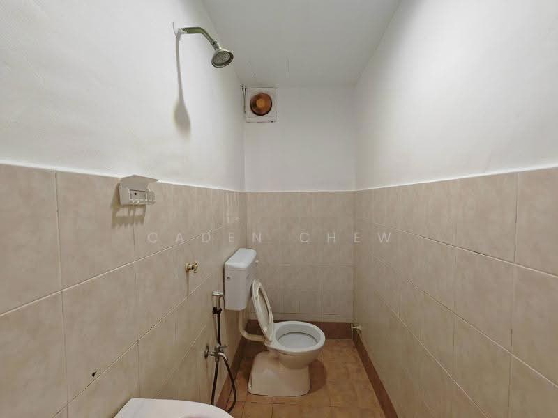 Pangsapuri untuk Disewa di Prima Bayu Apartment - Caden Chew - Bathroom - PropertyGuru.com.my