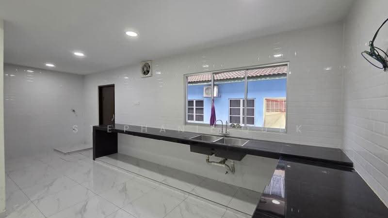 Terraced House for Sale in Bandar Puteri Klang (Klang) - Stephanie Quek - Kitchen - PropertyGuru.com.my