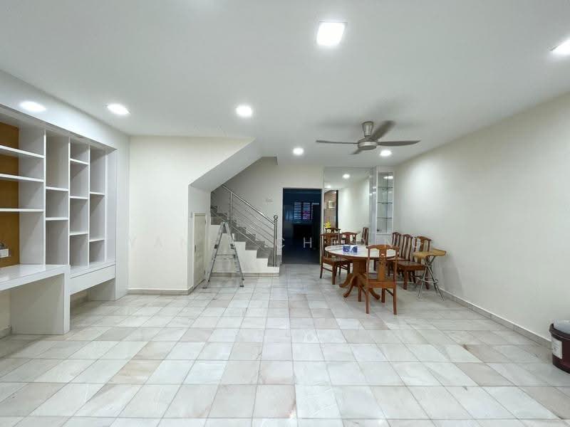 Rumah Teres 2-Tingkat untuk Disewa di Taman Wangsa Permai (Kepong) - Yanis Cheong - Living Room - PropertyGuru.com.my