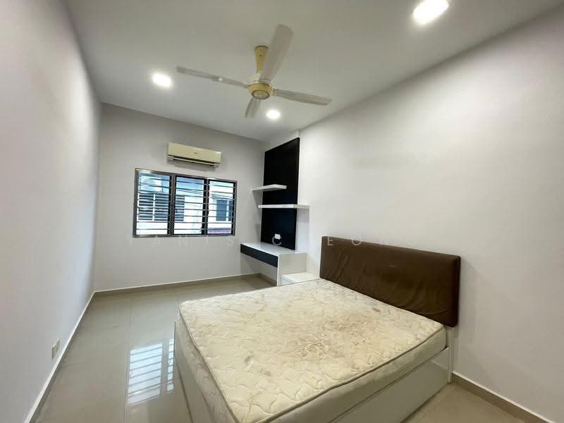 Rumah Teres 2-Tingkat untuk Disewa di Taman Wangsa Permai (Kepong) - Yanis Cheong - Bedroom - PropertyGuru.com.my