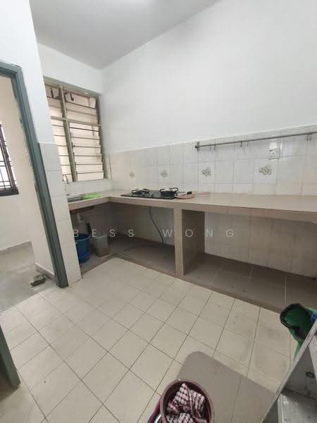 Pangsapuri untuk Dijual di Vista Seri Alam - Bess Wong - Kitchen - PropertyGuru.com.my