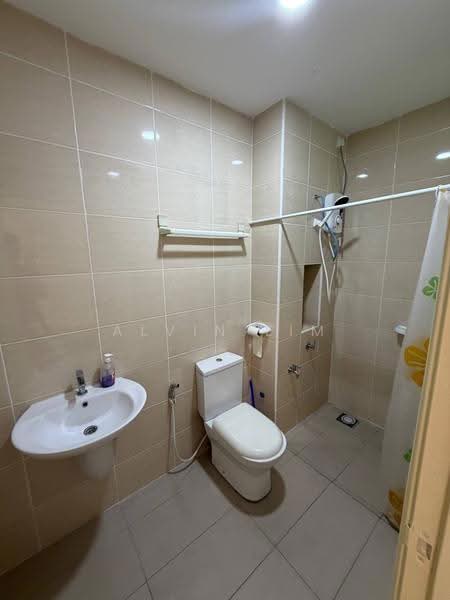 Service Residence for Rent at Sky Loft Premium Suites - Alvin Lim - Bathroom - PropertyGuru.com.my