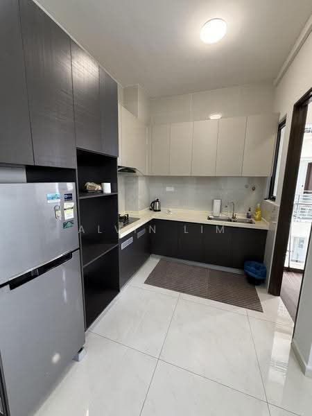Condominium for Rent at Bay Laurel @ Country Garden Danga Bay - Alvin Lim - Kitchen - PropertyGuru.com.my