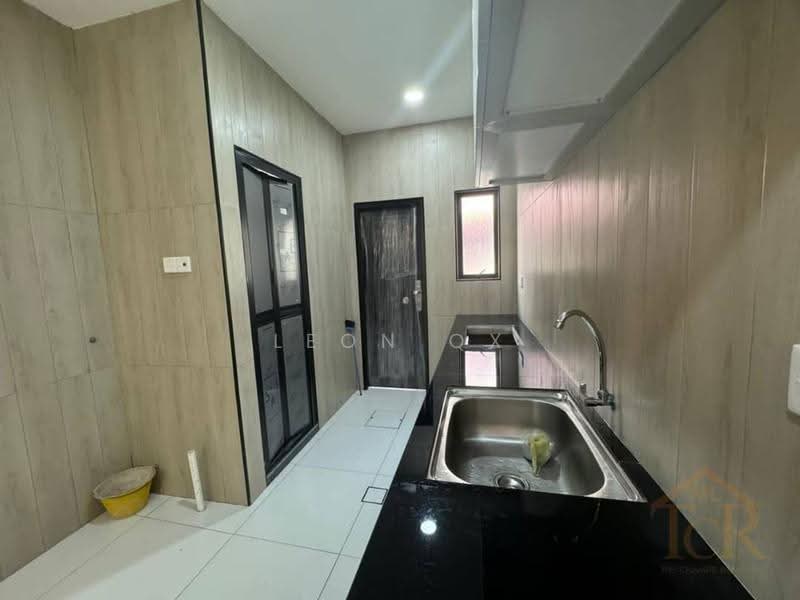 2-storey Terraced House for Sale in Taman Sentosa (Klang) - Leon Ng - Kitchen - PropertyGuru.com.my