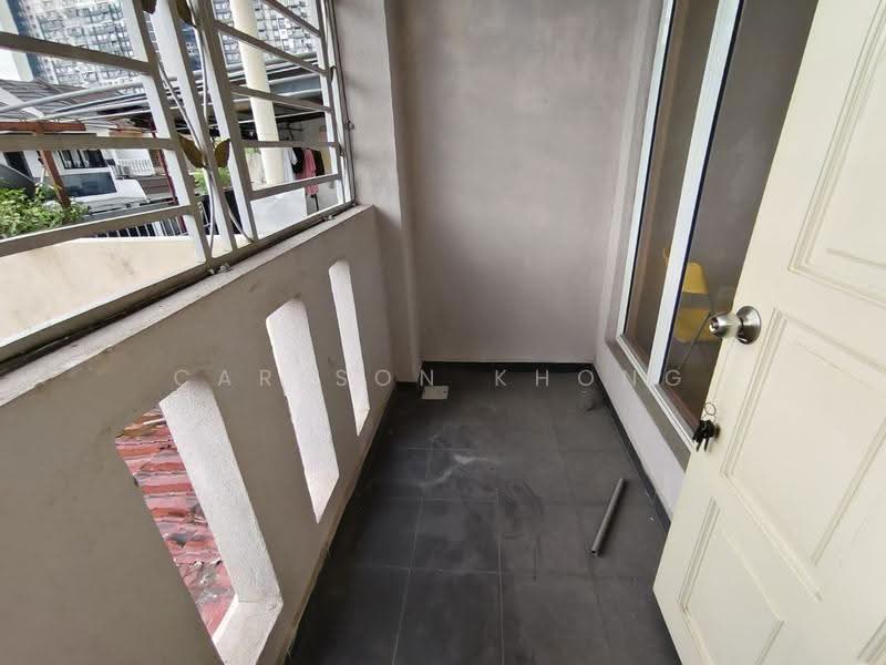 2-storey Terraced House for Sale in Taman Puchong Intan (Puchong) - Carlson Khong - Balcony - PropertyGuru.com.my