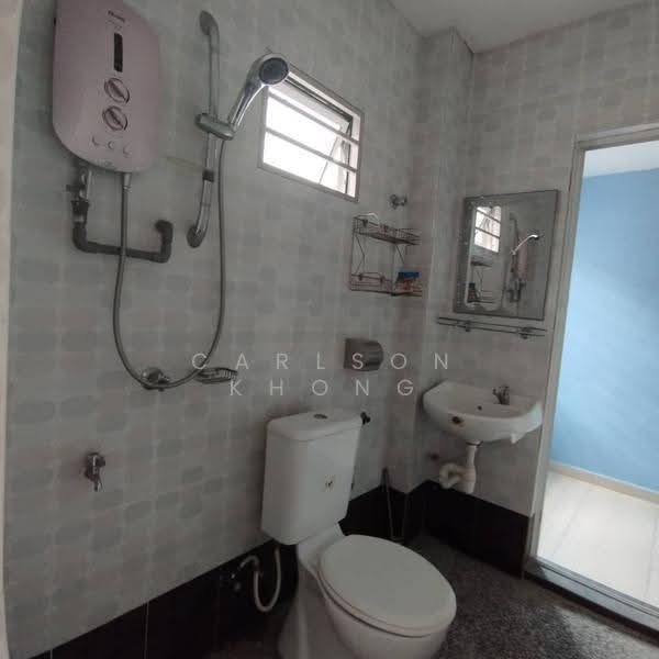 2-storey Terraced House for Sale in Taman Puchong Intan (Puchong) - Carlson Khong - Bathroom - PropertyGuru.com.my