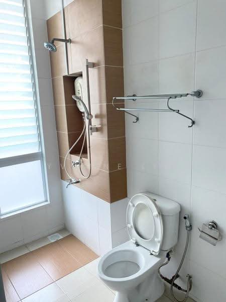 Rumah Bandar untuk Dijual di Taman Sutera Utama (Skudai) - Yvonne Lim - Bathroom - PropertyGuru.com.my