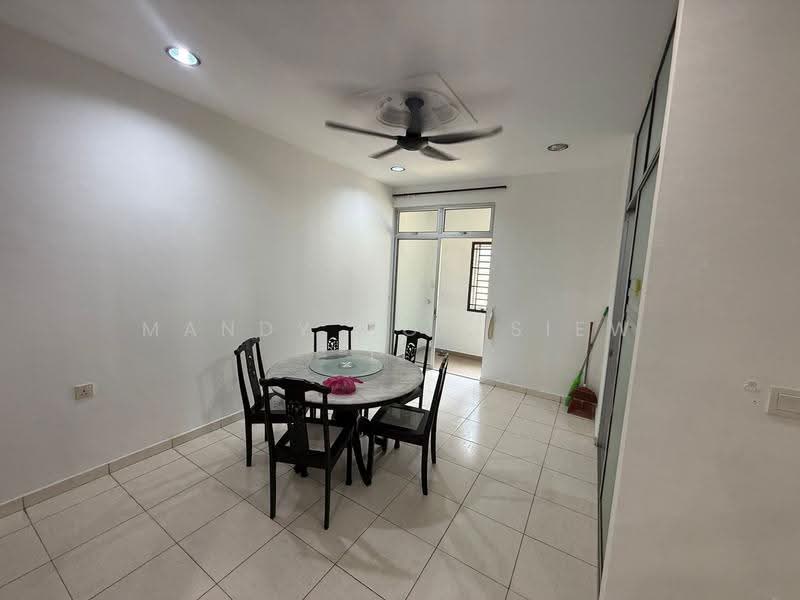 Rumah Teres 2-Tingkat untuk Disewa di Taman Nusa Idaman (Iskandar Puteri (Nusajaya)) - Mandy Goh Siew Li - Dining Room - PropertyGuru.com.my