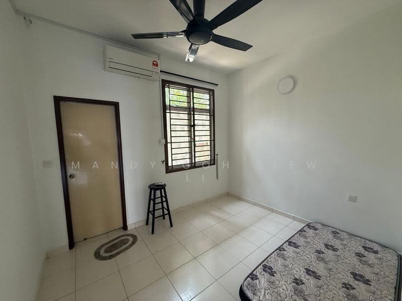 Rumah Teres 2-Tingkat untuk Disewa di Taman Nusa Idaman (Iskandar Puteri (Nusajaya)) - Mandy Goh Siew Li - Bedroom - PropertyGuru.com.my