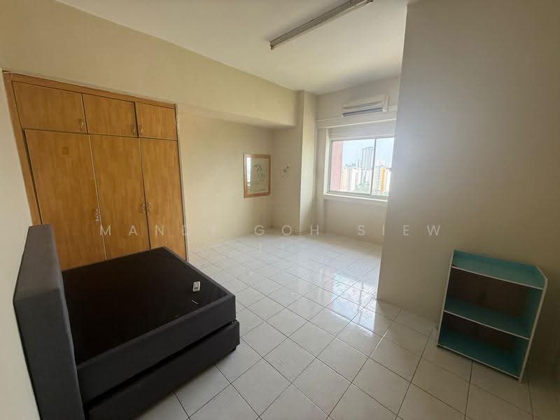 Pangsapuri untuk Disewa di Larkin Utama (Menara Metro Larkin) - Mandy Goh Siew Li - Bedroom - PropertyGuru.com.my