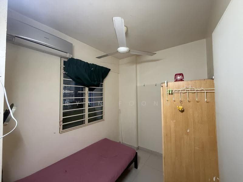 Pangsapuri untuk Disewa di Irama Villa - Ryan Foong - Bedroom - PropertyGuru.com.my