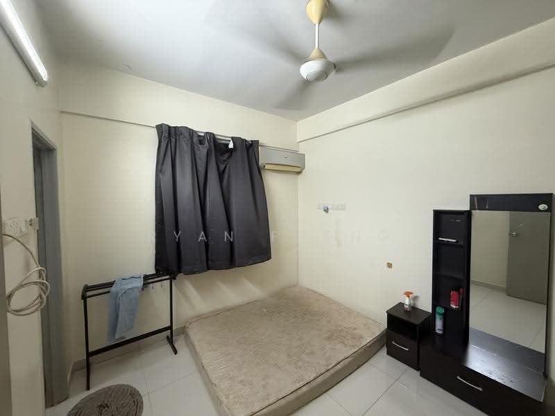 Pangsapuri untuk Disewa di Irama Villa - Ryan Foong - Bedroom - PropertyGuru.com.my