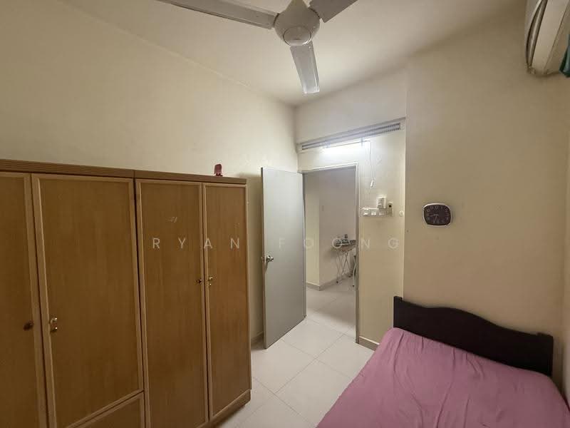 Pangsapuri untuk Disewa di Irama Villa - Ryan Foong - Bedroom - PropertyGuru.com.my