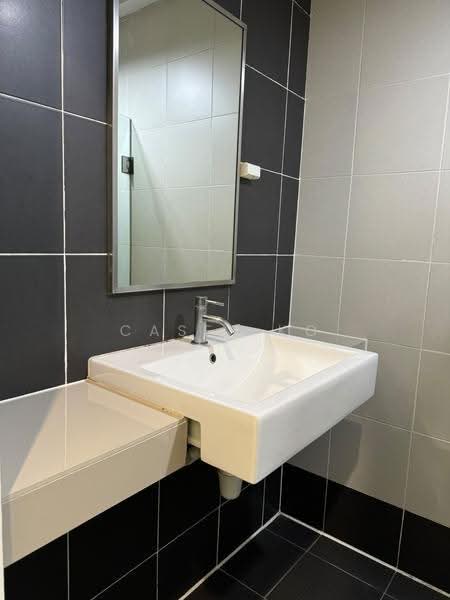Service Residence for Rent at Centrestage Designer Suite - Casey Ko - Bathroom - PropertyGuru.com.my