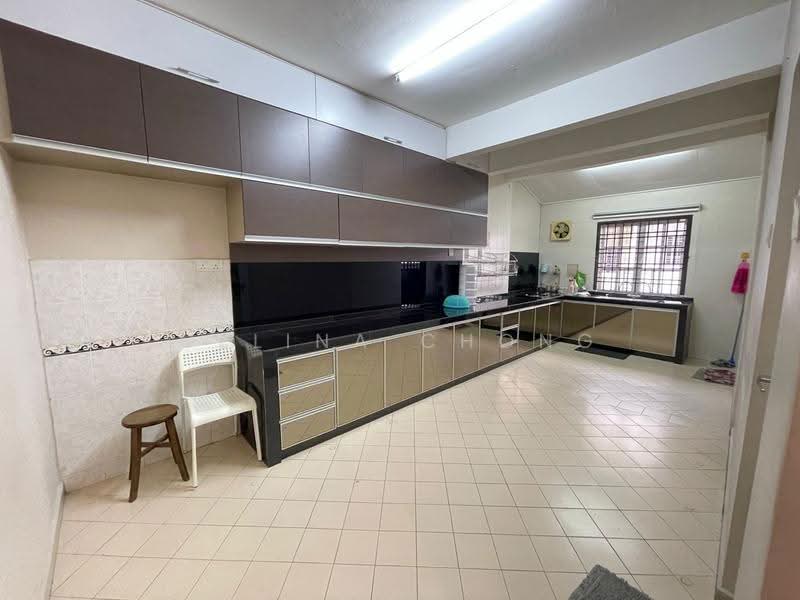 2-storey Terraced House for Sale in Bandar Seri Alam (Masai) - Celina Chong - Kitchen - PropertyGuru.com.my