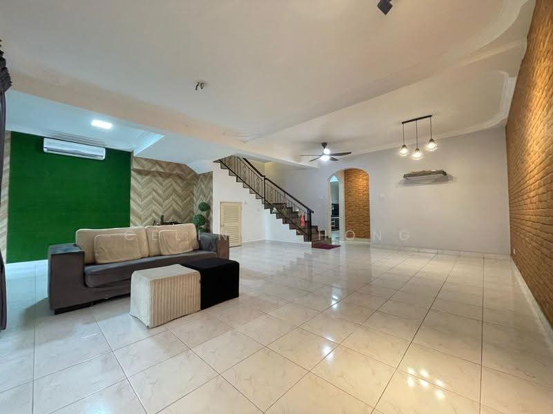2-storey Terraced House for Sale in Bandar Seri Alam (Masai) - Celina Chong - Living Room - PropertyGuru.com.my