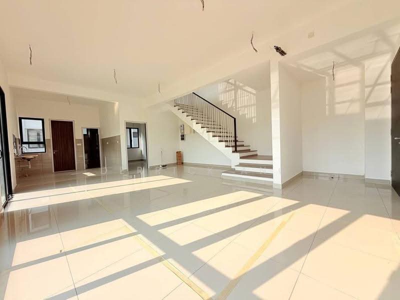 2-storey Terraced House for Sale in Elmina (Shah Alam) - Derrick Ang - Living Room - PropertyGuru.com.my