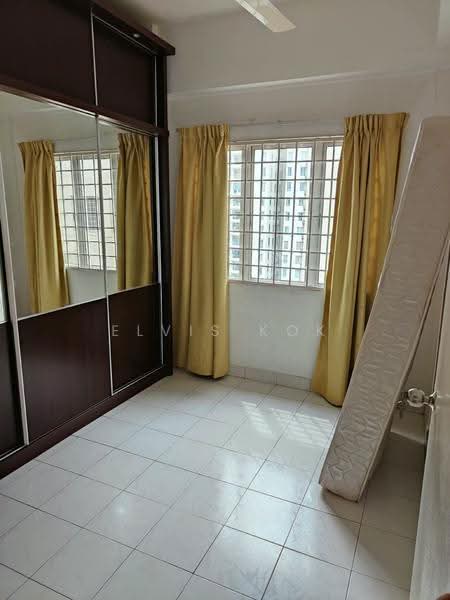 Kondominium untuk Dijual di Midah Ria Condominium - Elvis Kok - Bedroom - PropertyGuru.com.my