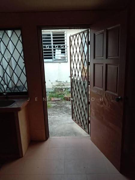 Rumah Teres 1-Tingkat untuk Dijual di Bandar Sri Damansara (Selangor) - Jenson Toh - Kitchen - PropertyGuru.com.my