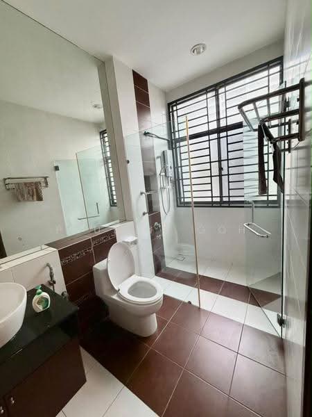 2-storey Terraced House for Sale in East Ledang (Iskandar Puteri (Nusajaya)) - Pauline Goh - Bathroom - PropertyGuru.com.my