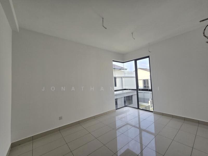 Rumah Berkembar untuk Dijual di Aman Putri (Sungai Buloh) - Jonathan Chai - Interior - PropertyGuru.com.my