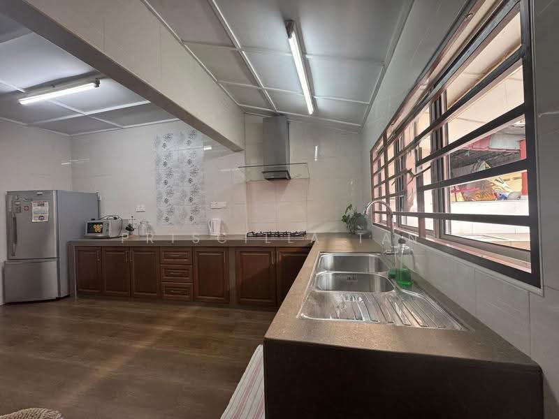 1-storey Terraced House for Rent in Bangsar Baru (Bangsar) - Priscilla Tan - Kitchen - PropertyGuru.com.my