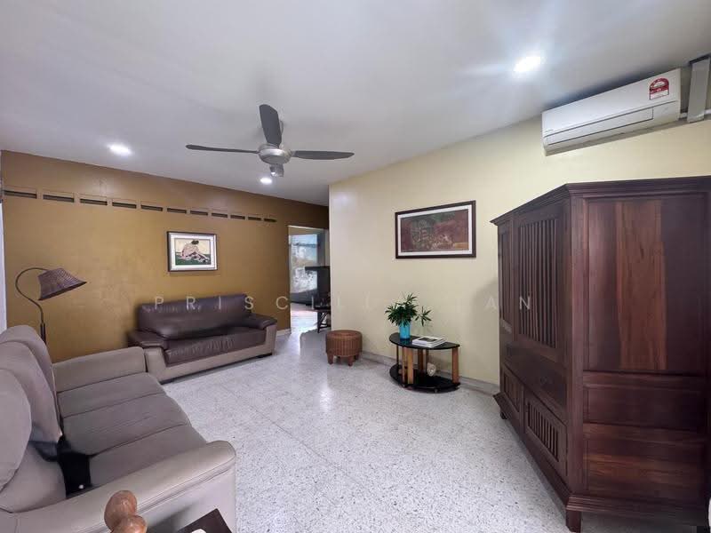 1-storey Terraced House for Rent in Bangsar Baru (Bangsar) - Priscilla Tan - Living Room - PropertyGuru.com.my