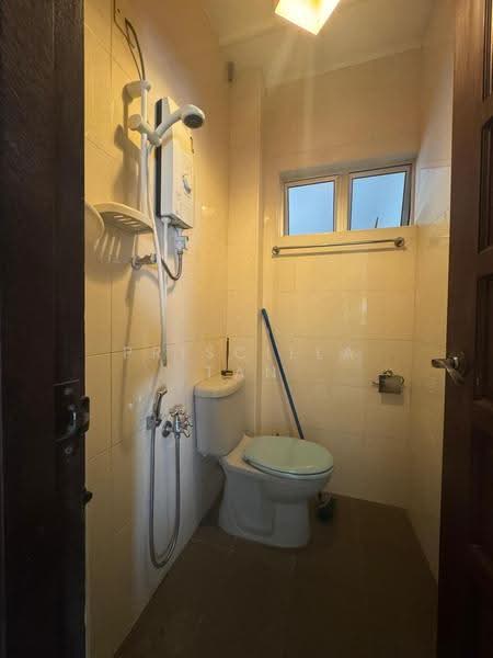 1-storey Terraced House for Rent in Bangsar Baru (Bangsar) - Priscilla Tan - Bathroom - PropertyGuru.com.my