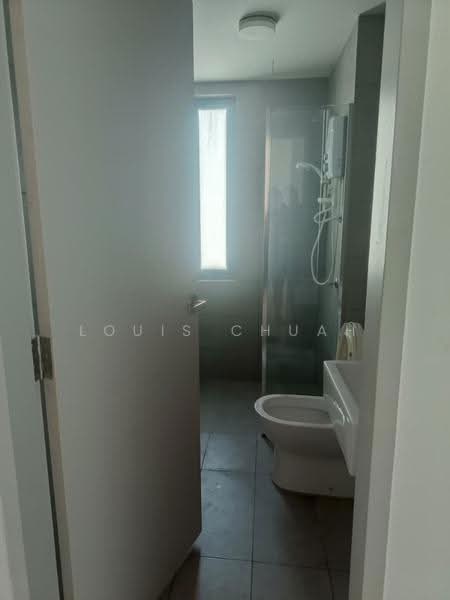 Kediaman Servis untuk Disewa di Sensasi @ Utropolis - Louis Chuah - Bathroom - PropertyGuru.com.my