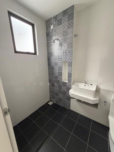 2-storey Terraced House for Rent in Eco Grandeur (Puncak Alam) - Lucas Loh - Bathroom - PropertyGuru.com.my