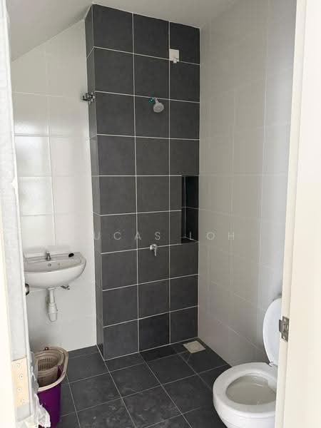 2-storey Terraced House for Rent in Eco Grandeur (Puncak Alam) - Lucas Loh - Bathroom - PropertyGuru.com.my