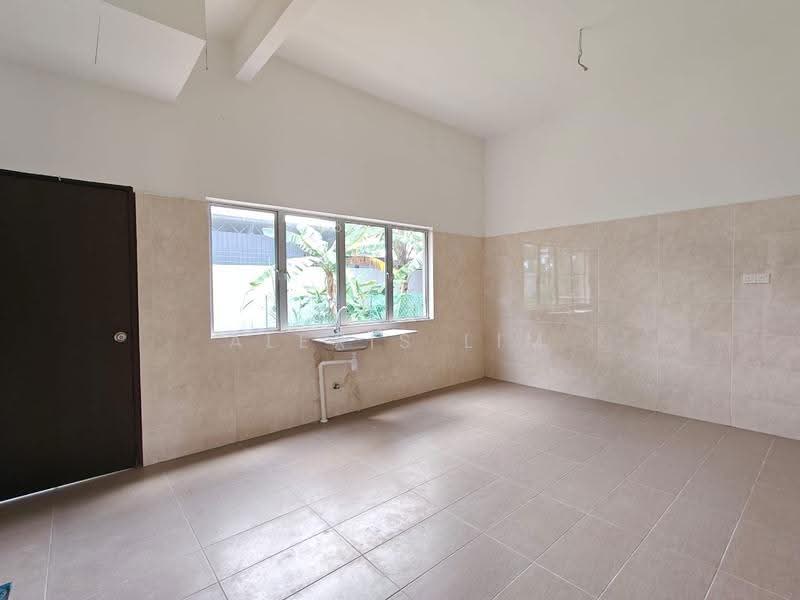 Semi-Detached House for Sale in Meru (Klang) - Alexis Lim - Kitchen - PropertyGuru.com.my
