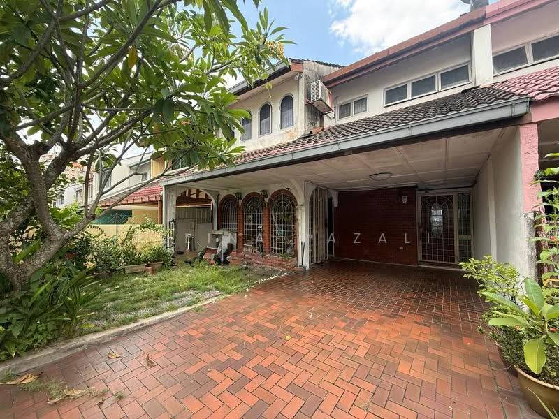 2-storey Terraced House for Sale in Taman Tun Dr Ismail (Kuala Lumpur) - Razlina Razali - Exterior - PropertyGuru.com.my