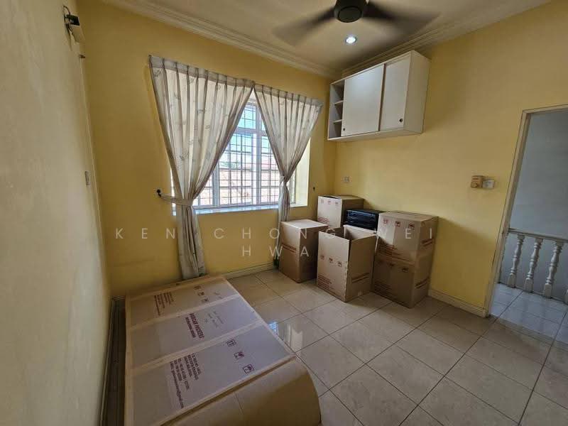 Rumah Berkembar untuk Dijual di Kota Kinabalu (Sabah) - KEN CHONG WEI HWA - Bedroom - PropertyGuru.com.my