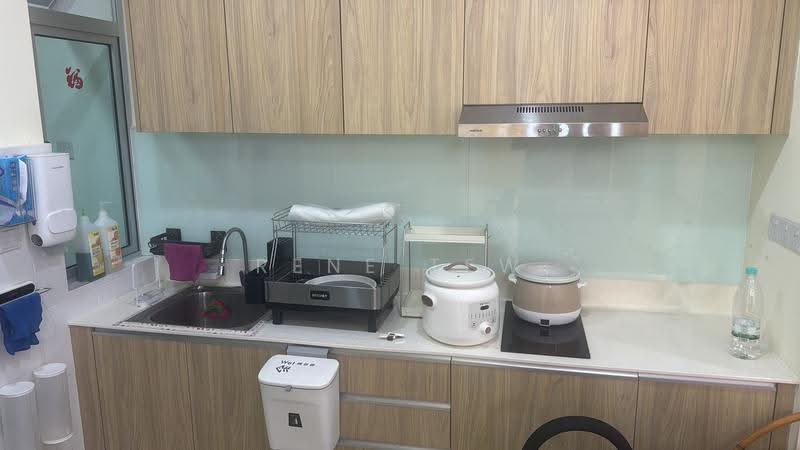 Service Residence for Rent at Meridin Bayvue Serviced Apartment - Rene Tew - Kitchen - PropertyGuru.com.my
