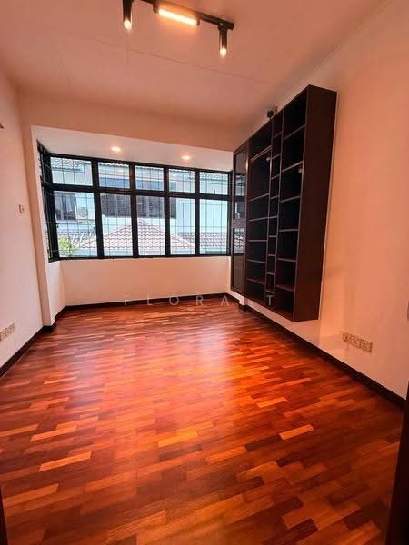 Rumah Berkembar untuk Dijual di Taman Yarl (Jalan Klang Lama (Old Klang Road)) - Flora T - PropertyGuru.com.my