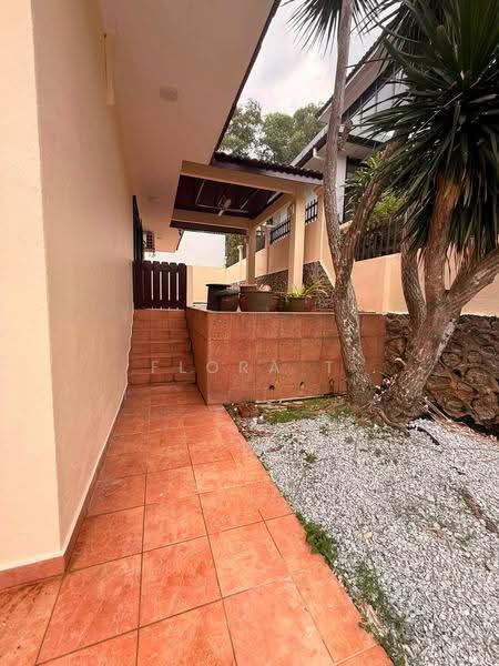 Rumah Berkembar untuk Dijual di Taman Yarl (Jalan Klang Lama (Old Klang Road)) - Flora T - PropertyGuru.com.my