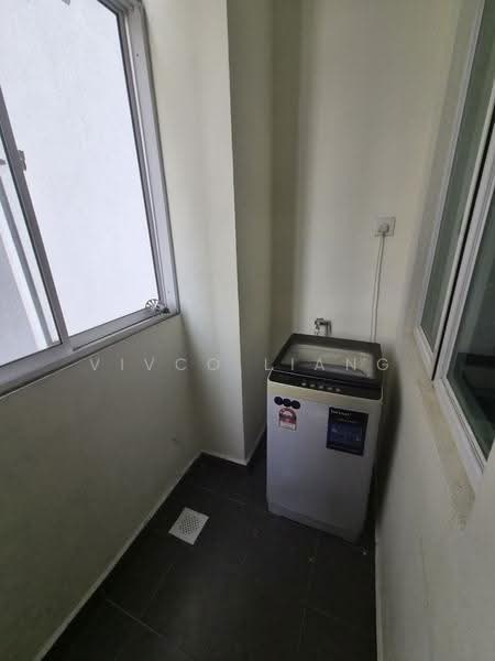 Kondominium untuk Disewa di M Condominium @ Larkin - Vivco Liang - Balcony - PropertyGuru.com.my
