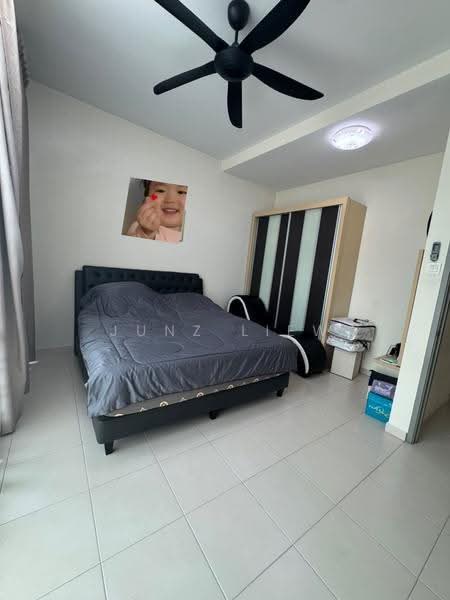 Rumah Teres 2-Tingkat untuk Dijual di Bandar Seri Alam (Masai) - Junz Liew - Bedroom - PropertyGuru.com.my