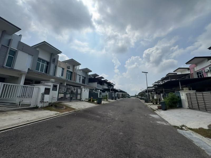 Rumah Teres 2-Tingkat untuk Dijual di Bandar Seri Alam (Masai) - Junz Liew - Exterior - PropertyGuru.com.my
