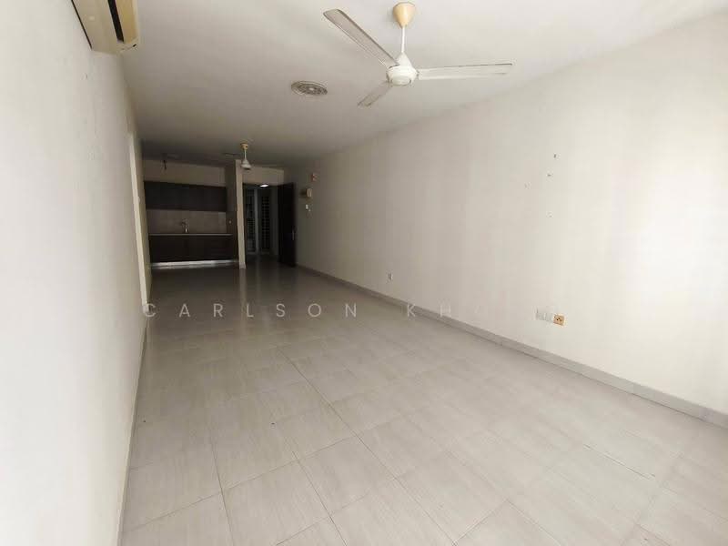 Pangsapuri untuk Dijual di Koi Kinrara - Carlson Khong - Living Room - PropertyGuru.com.my