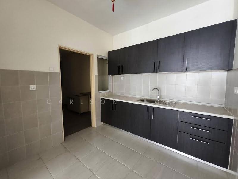 Pangsapuri untuk Dijual di Koi Kinrara - Carlson Khong - Kitchen - PropertyGuru.com.my