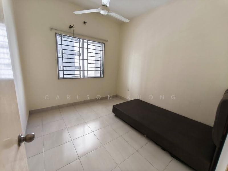 Pangsapuri untuk Dijual di Koi Kinrara - Carlson Khong - Bedroom - PropertyGuru.com.my