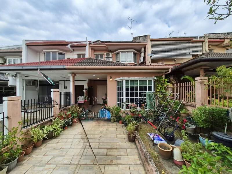 2-storey Terraced House for Sale in Taman Tun Dr Ismail (Kuala Lumpur) - Razlina Razali - Exterior - PropertyGuru.com.my