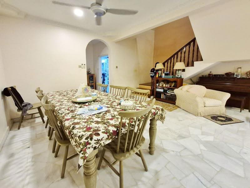 2-storey Terraced House for Sale in Taman Tun Dr Ismail (Kuala Lumpur) - Razlina Razali - Dining Room - PropertyGuru.com.my