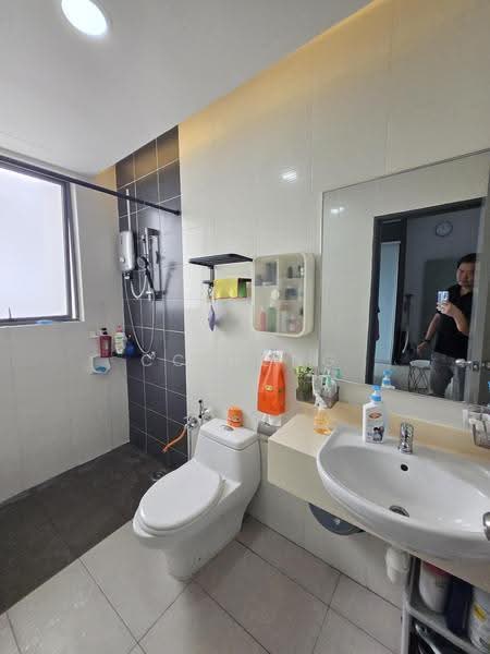 Pangsapuri untuk Dijual di Bayu @ Pandan Jaya - CC Hong - Bathroom - PropertyGuru.com.my